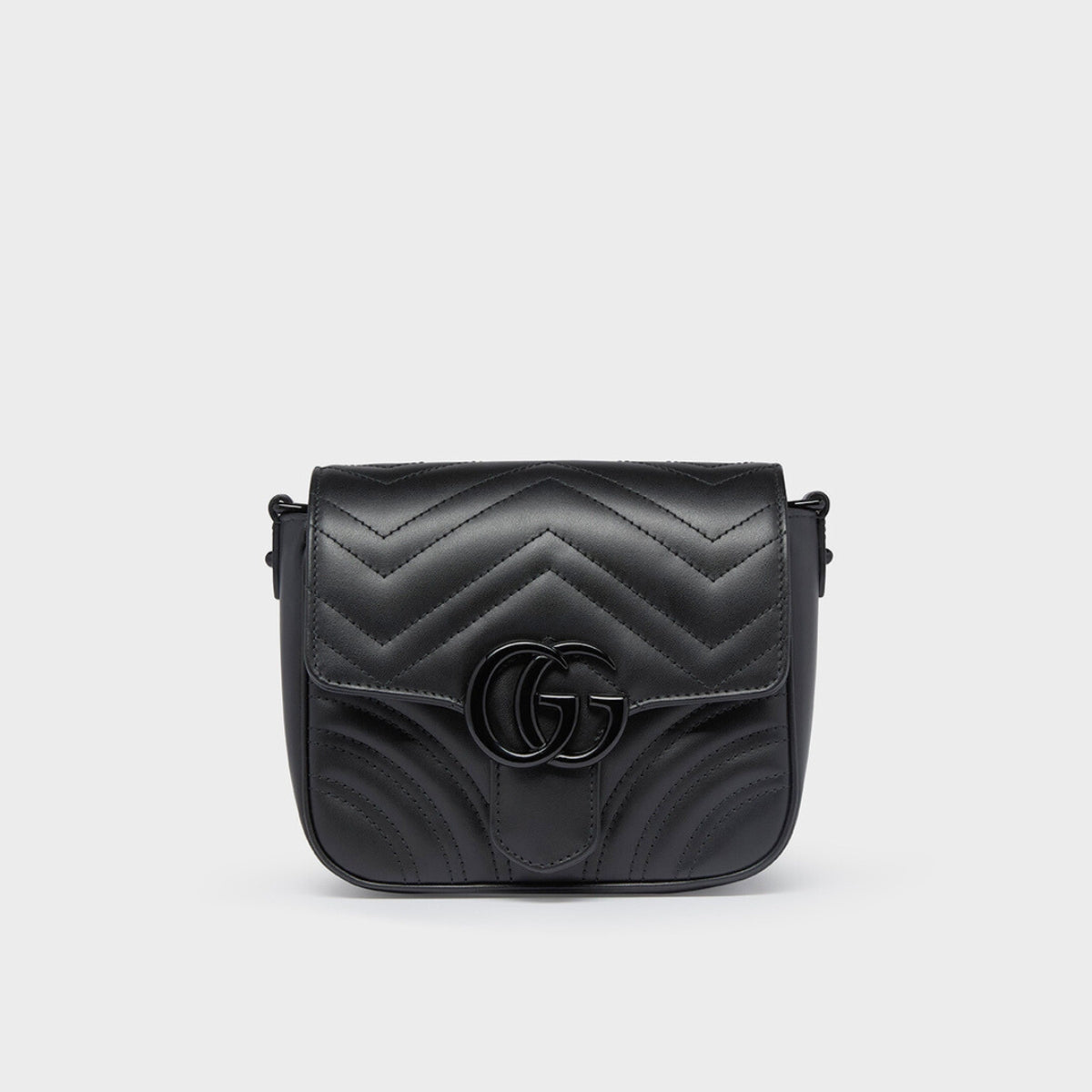 GG Marmont Matelassé Mini Shoulder Bag in Black
