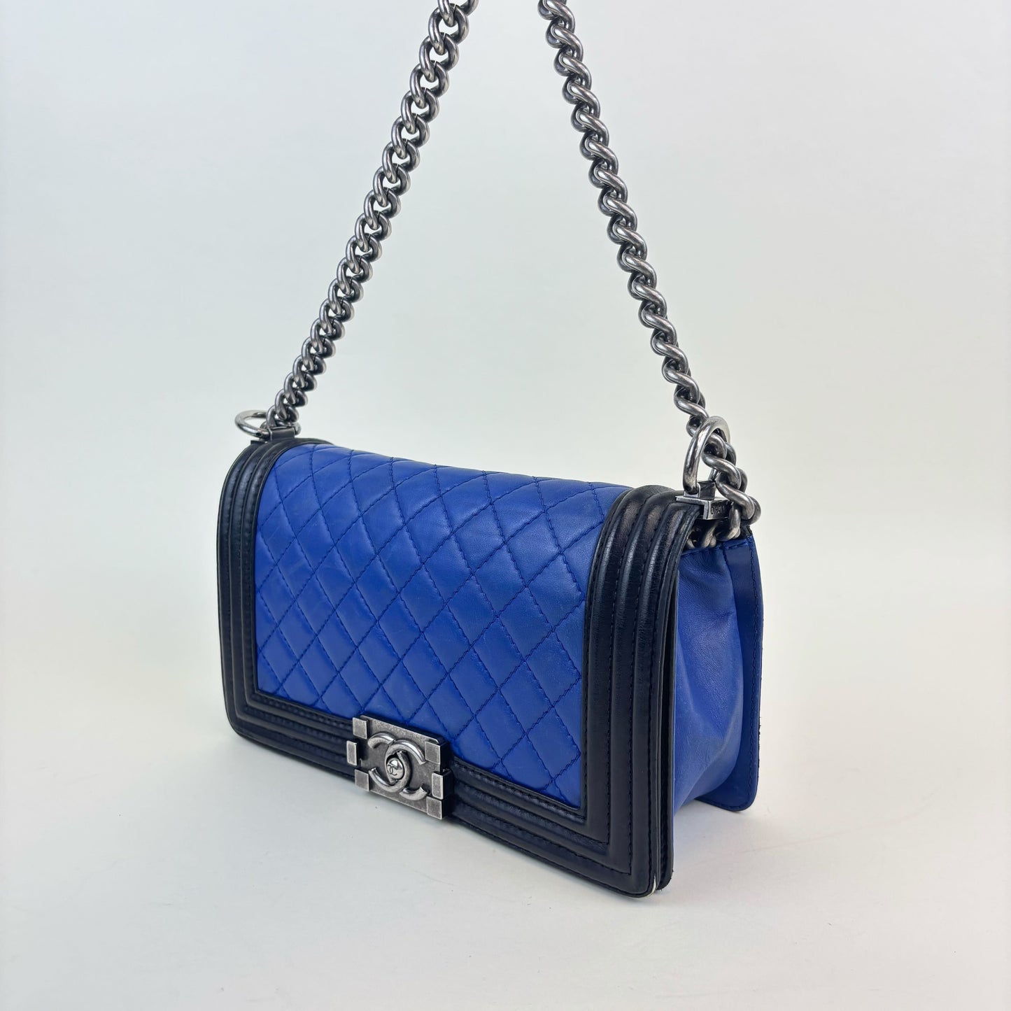 Medium Bicolour Boy Bag in Blue and Black Leather [ReSale]