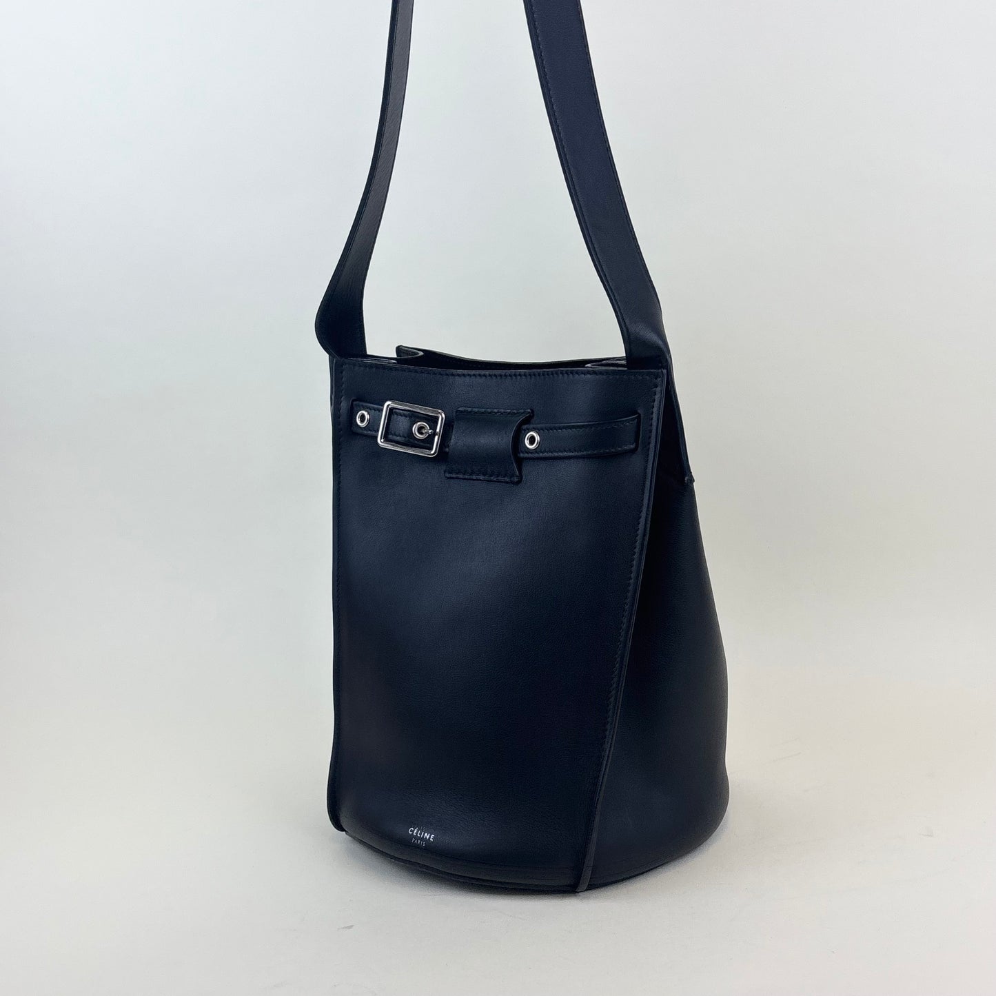Big Bag Bucket in Black [ReSale]