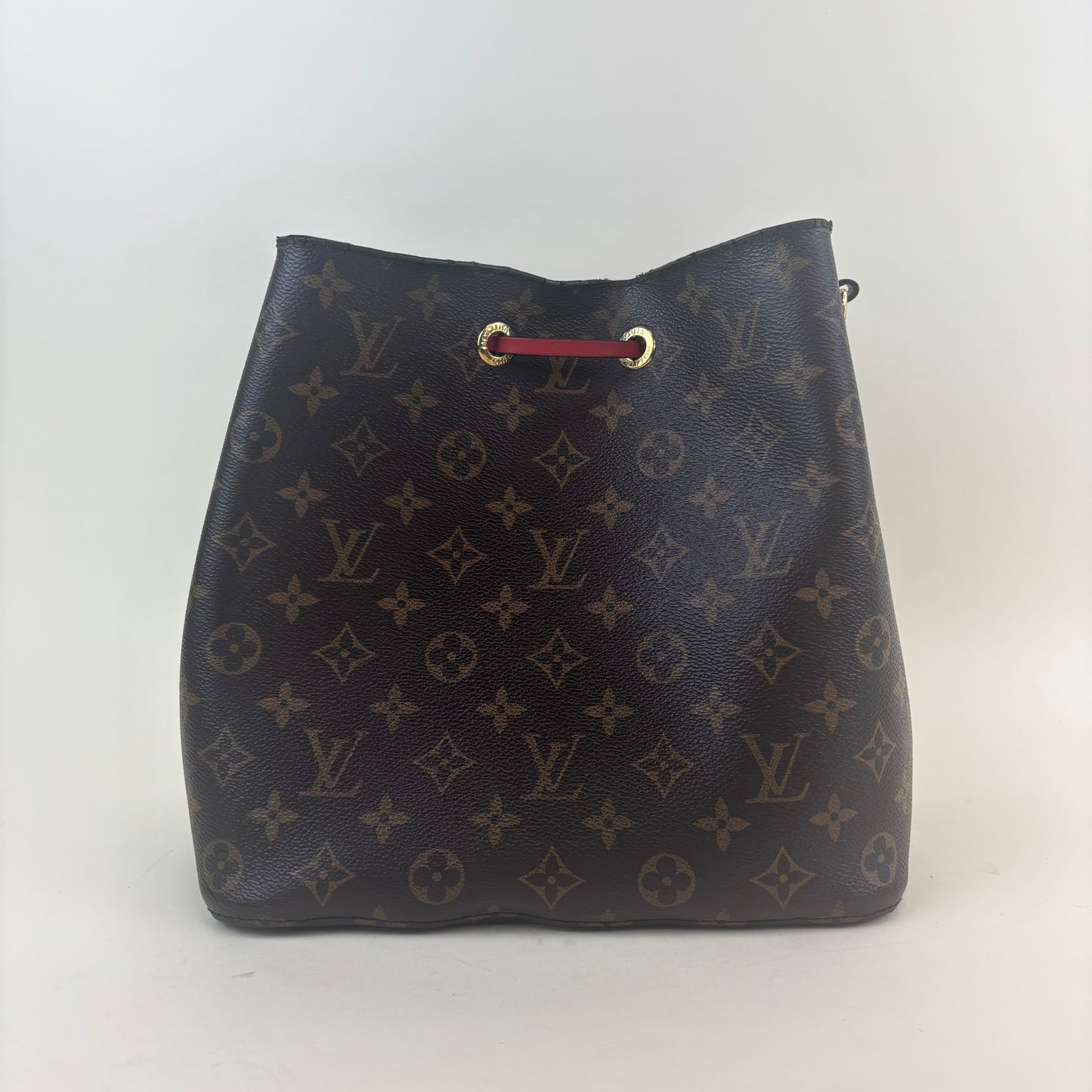 NéoNoé MM Bucket Bag in Monogram Canvas and Red [ReSale]