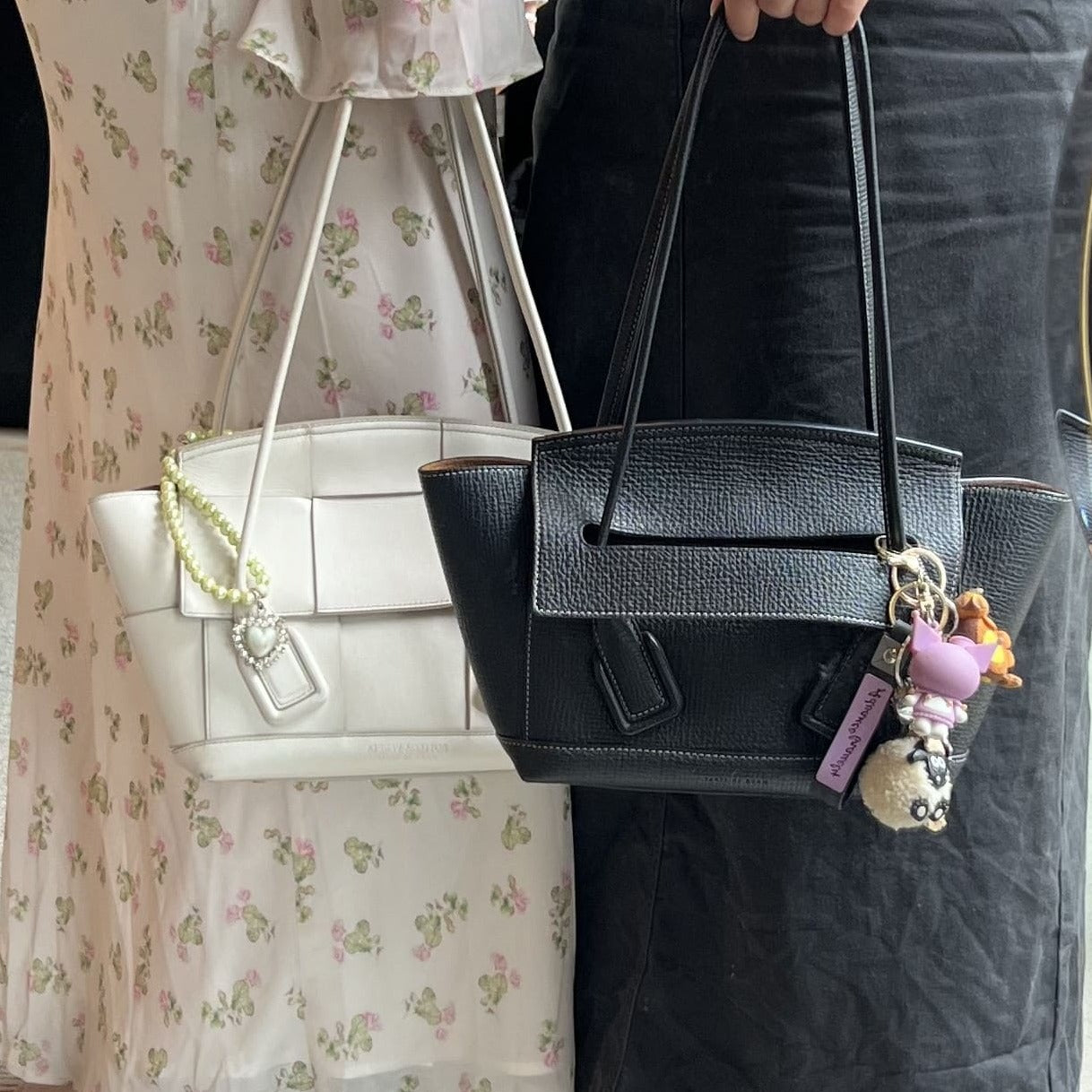Arco Small Leather Tote Bag in Black