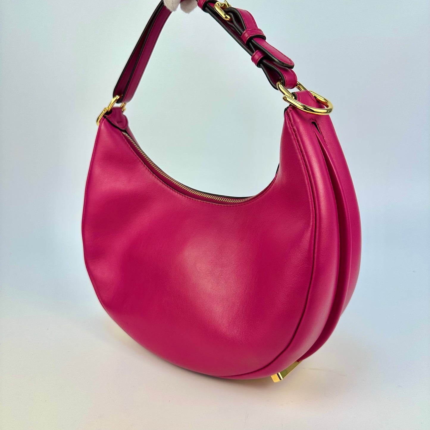 Small Fendigraphy in Fuchsia [ReSale]