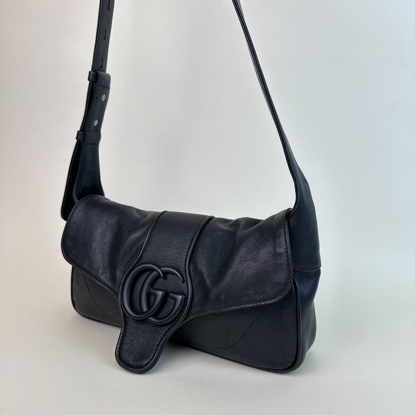 Aphrodite Small Shoulder Bag in Black [ReSale]