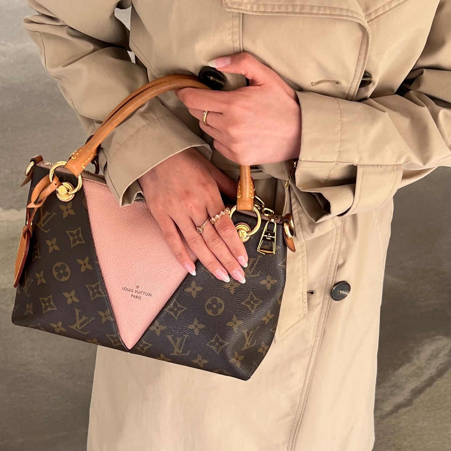 V Tote BB in Monogram Canvas and Pink Leather [ReSale]