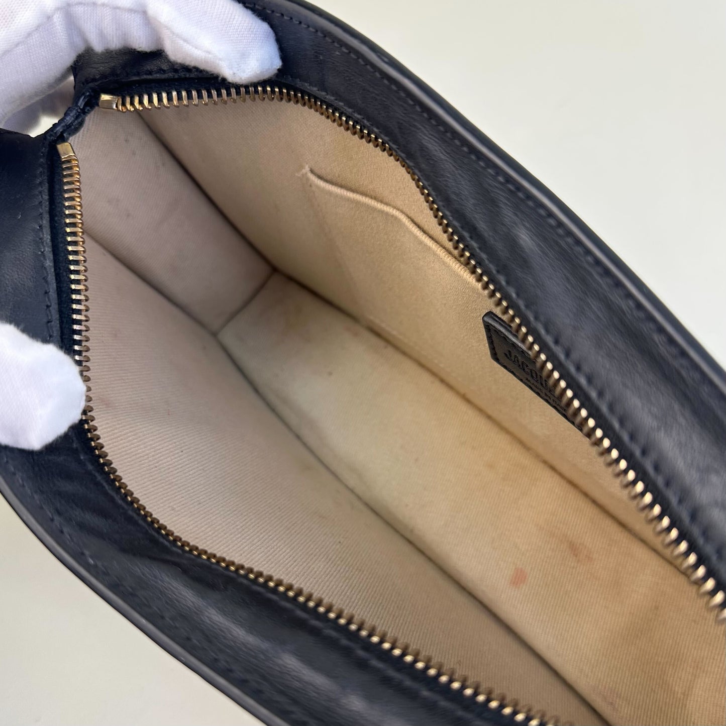 La Vague Shoulder Bag in Black Leather [ReSale]