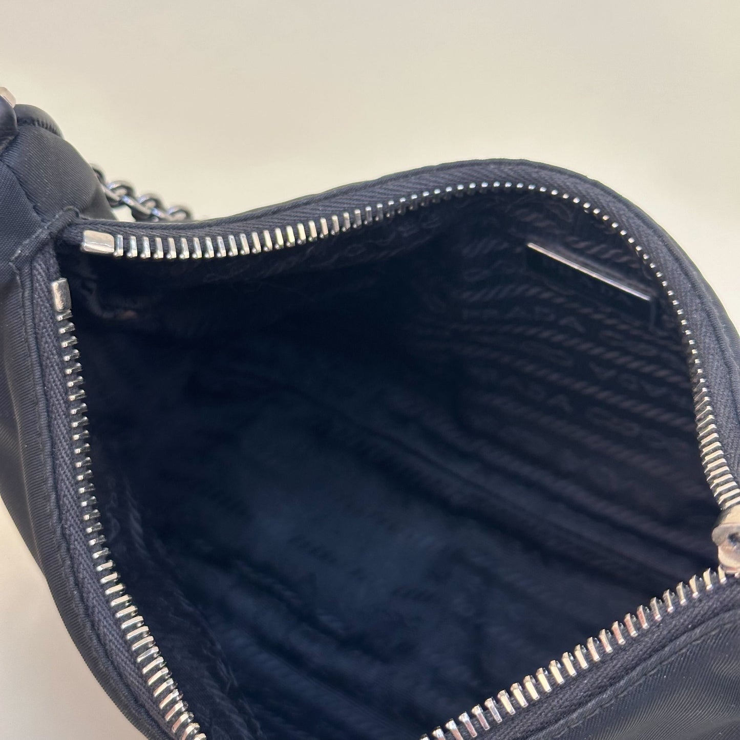 Hobo Re-edition 2005 Nylon Crossbody in Black [ReSale]