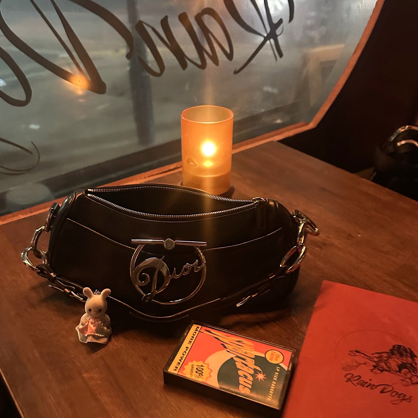 Diva Shoulder Bag in Black Leather