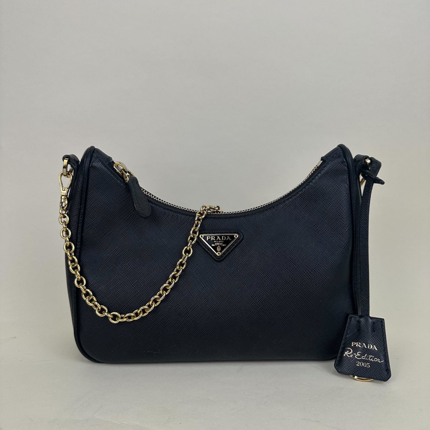 Hobo Re-edition 2005 Saffiano Leather Crossbody in Black [ReSale]