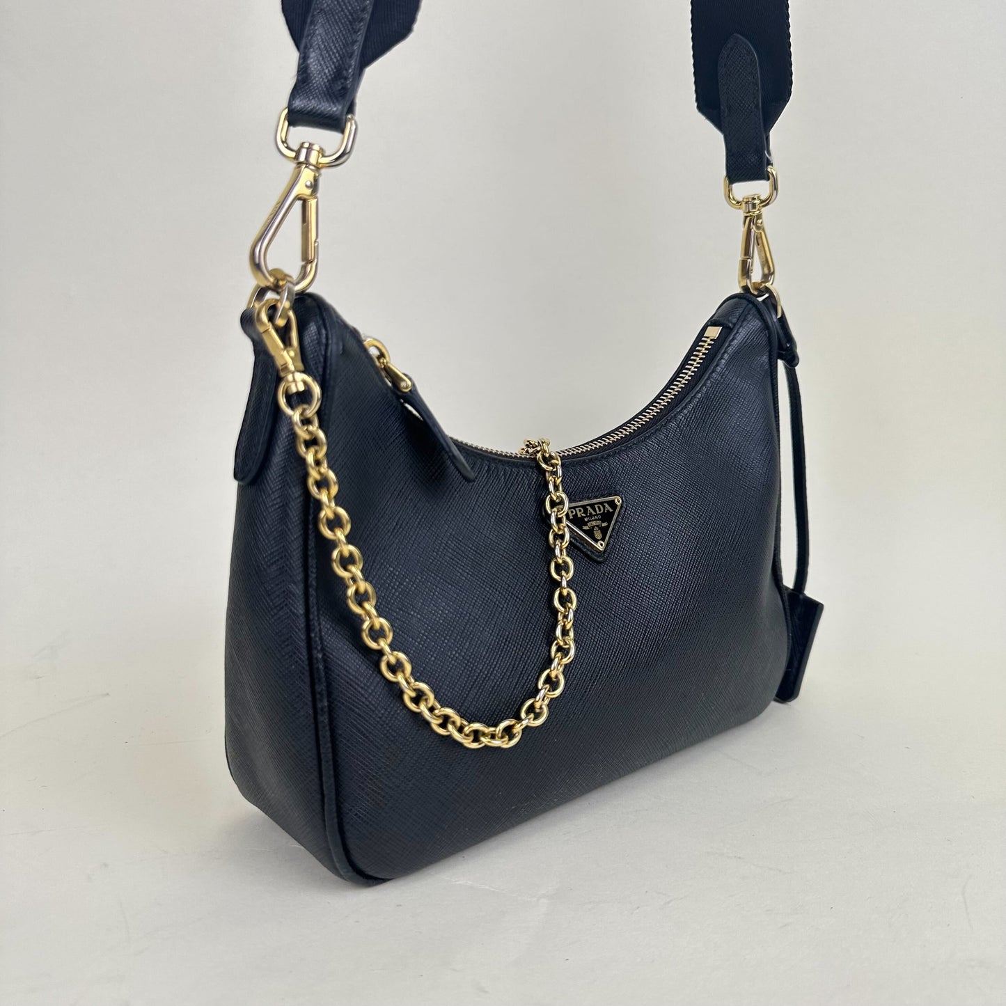 Hobo Re-edition 2005 Saffiano Leather Crossbody in Black [ReSale]