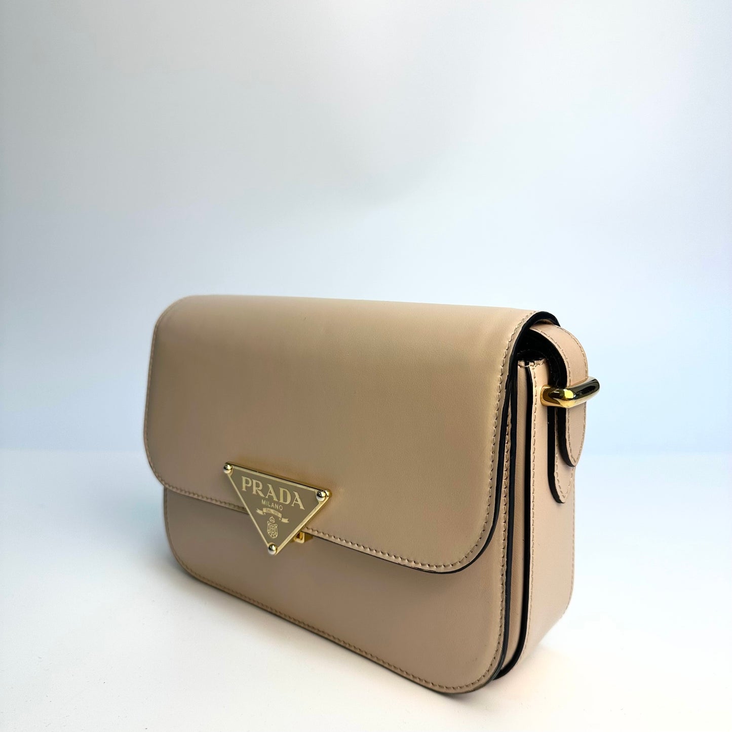 Small Logo Plaque Shoulder Bag in Beige Leather [ReSale]