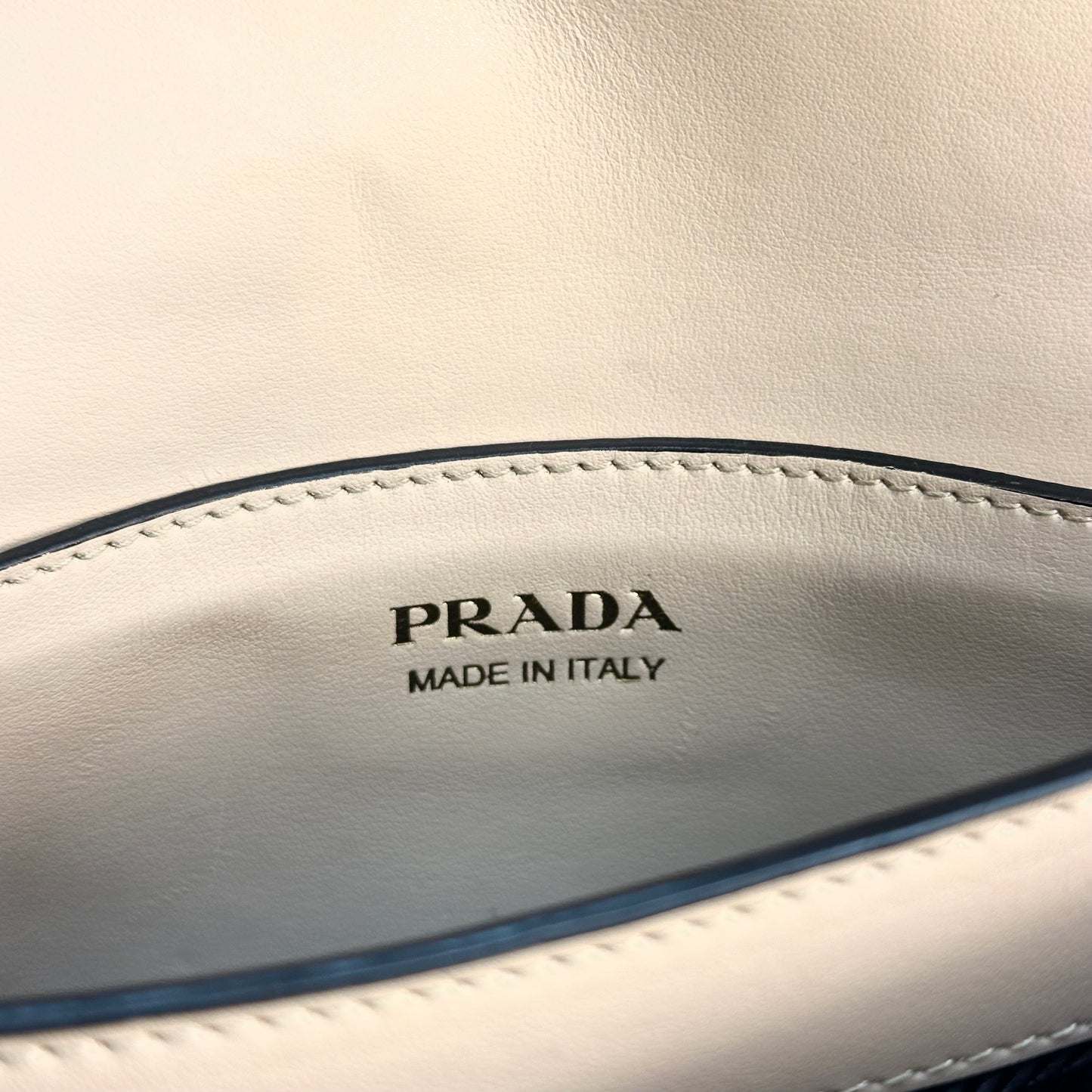 Small Logo Plaque Shoulder Bag in Beige Leather [ReSale]