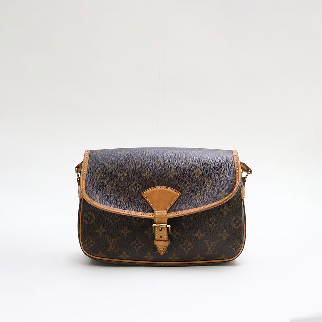 LOUIS VUITTON Monogram Sologne Shoulder Bag in Monogram Canvas 2011 [ReSale]