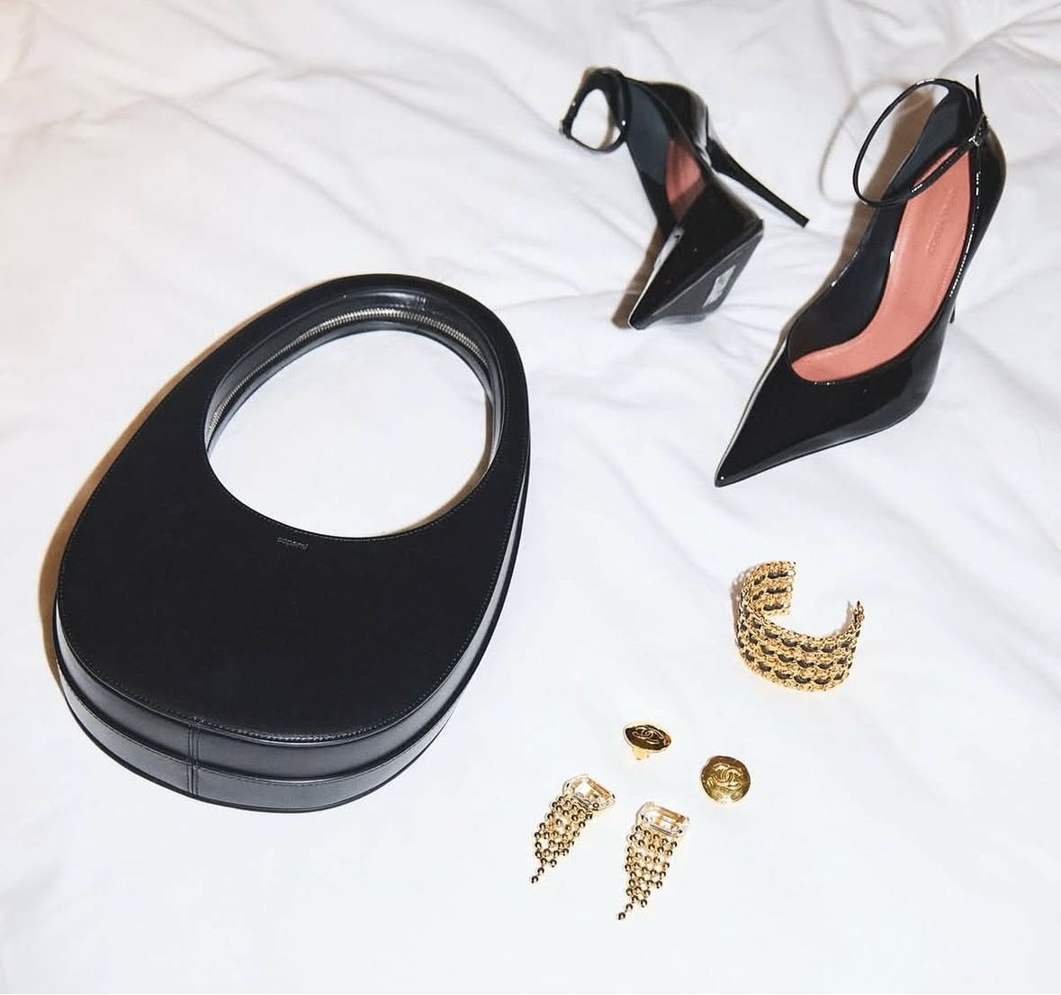 The UK’s home fordesigner handbags.