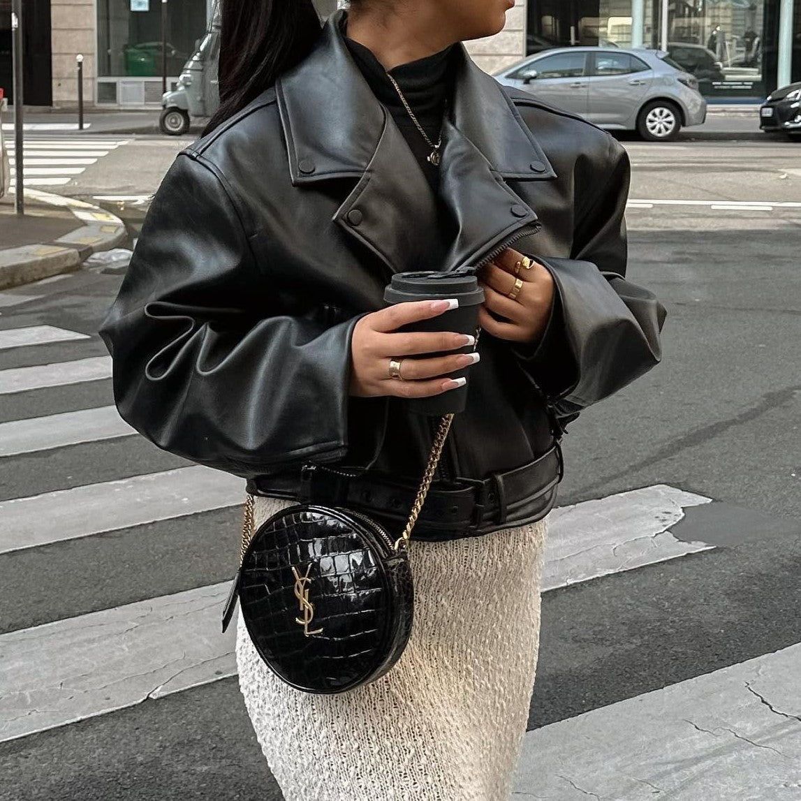 Vinyle Round Camera Bag in Black