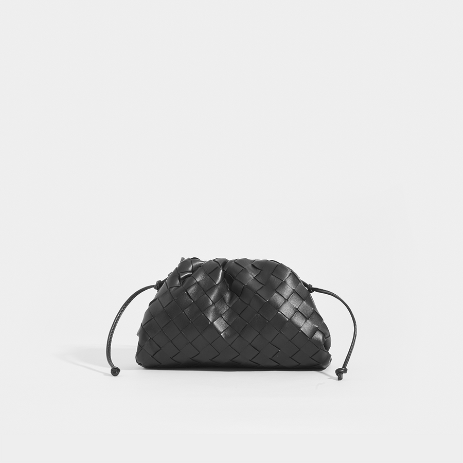 BOTTEGA VENETA The Pouch 20 Intrecciato Crossbody Black