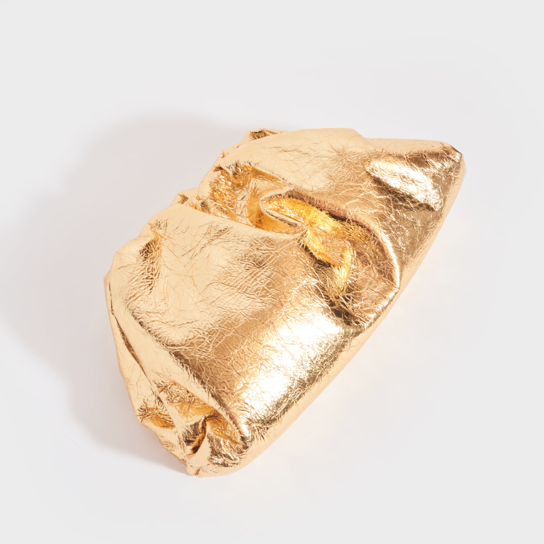 Bottega Veneta golden pouch clutch Archives - STYLE DU MONDE