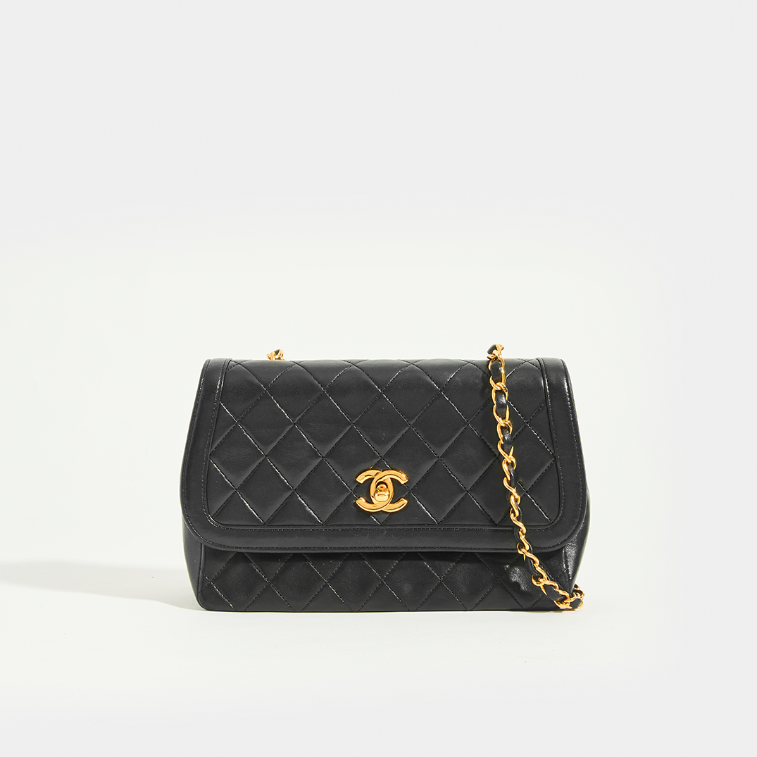 CHANEL VINTAGE SHOULDER/CROSSBODY BAG, iconic diamond quilted