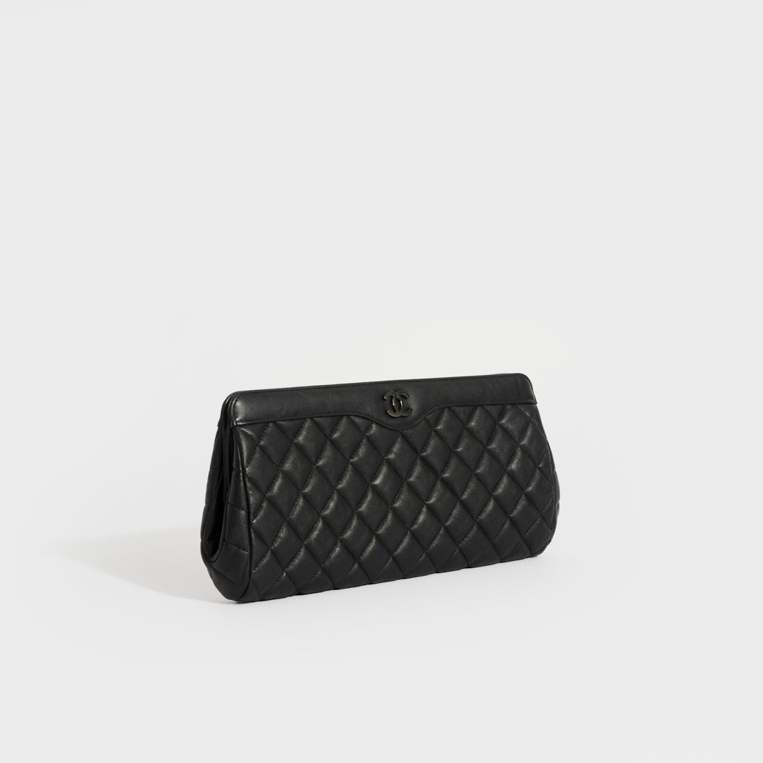 CHANEL Lambskin Quilted Grip Clutch Nude 186473