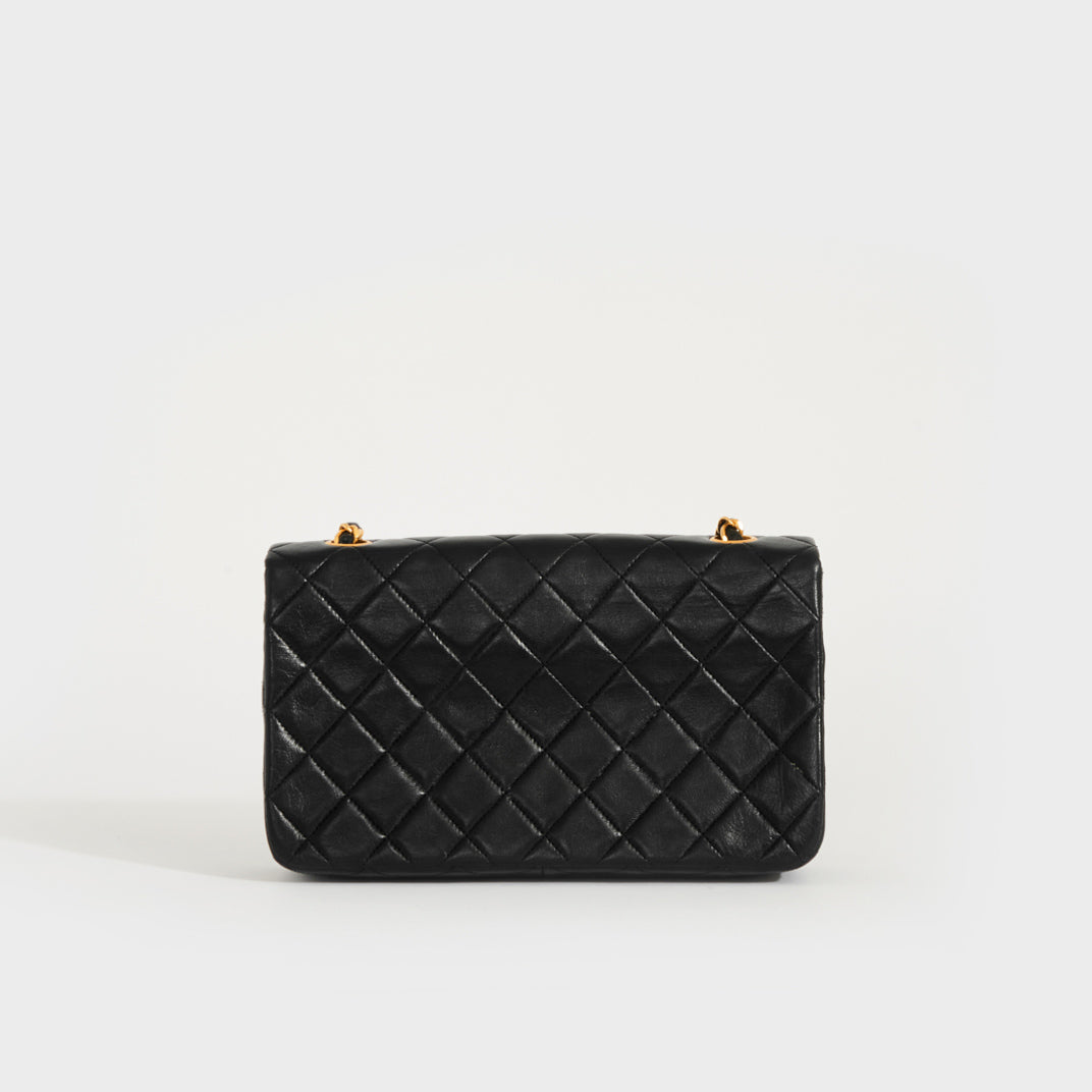 Single Flap Bag in Black Lambskin 1989 - 1991
