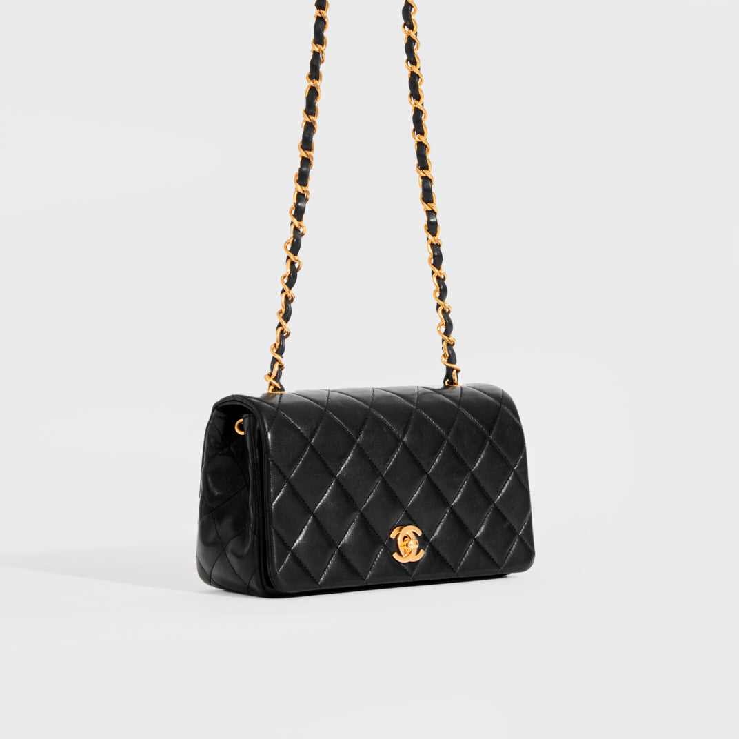 Mini Single Flap Single Chain Bag in Black Lambskin 1989 - 1991
