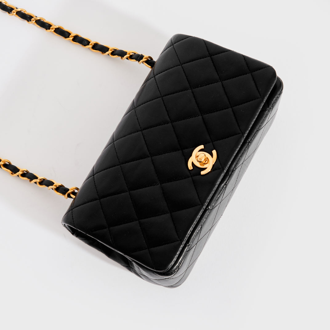 Mini Single Flap Single Chain Bag in Black Lambskin 1989 - 1991