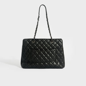 CHANEL Quilted Chain Shoulder Bag in Black with Silver Hardware