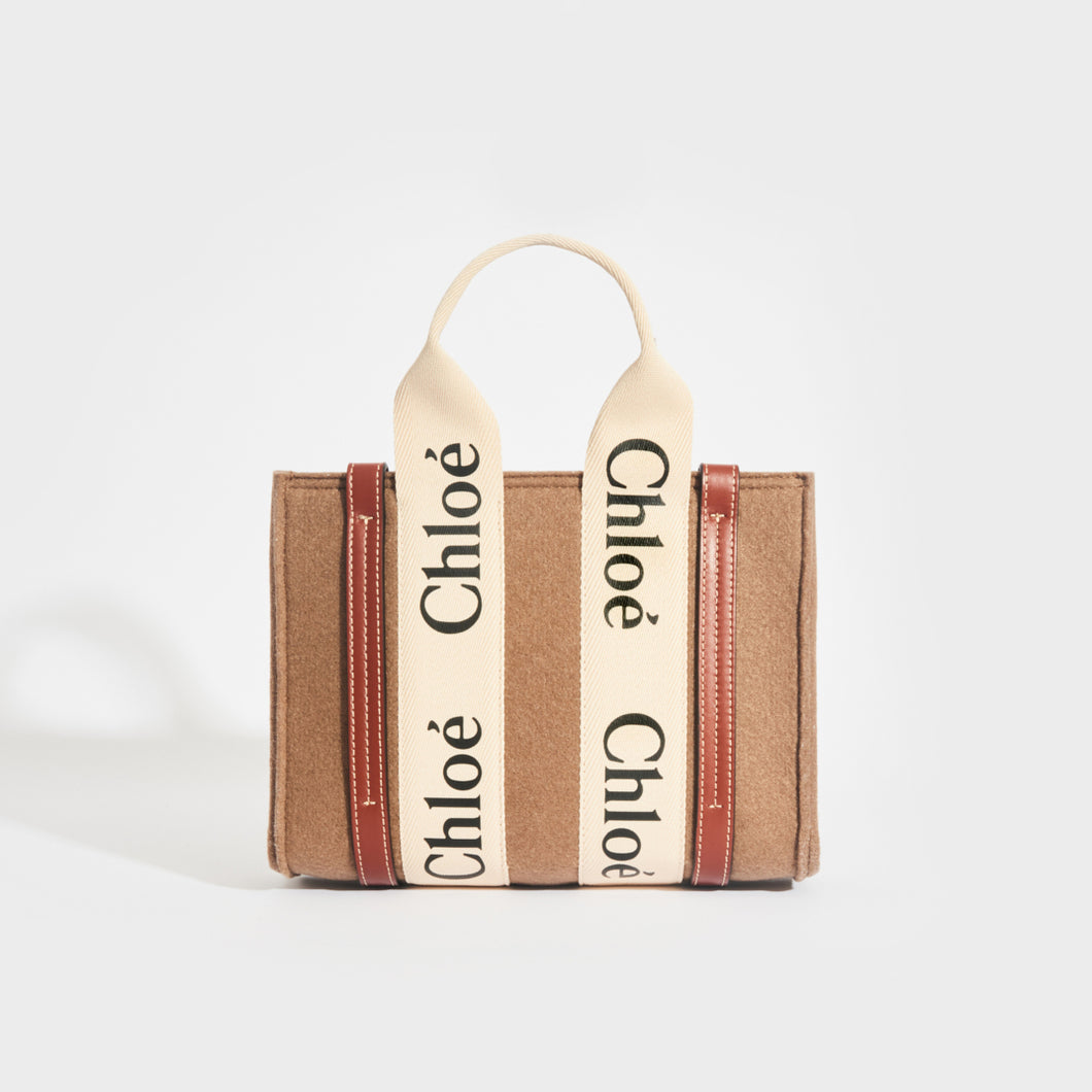 Front view of the CHLOÉ Small Woody Tote Bag in Light Brown