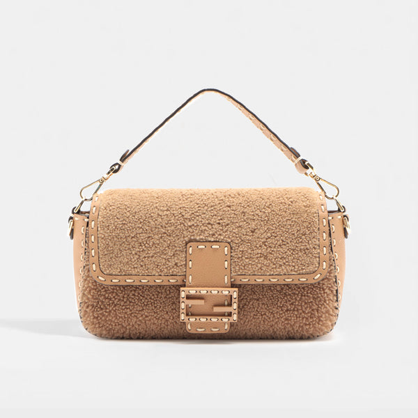 Fendi best sale baguette beige