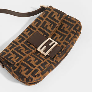 FENDI Vintage Zucca Print Baguette - Close Up