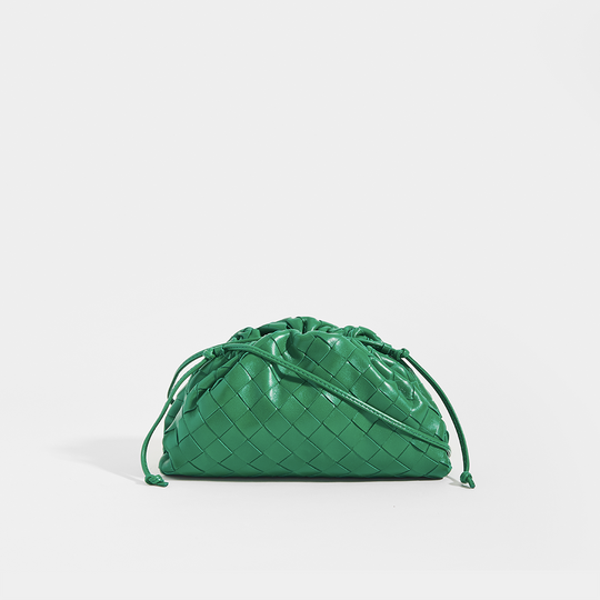 Front image of the BOTTEGA VENETA The Pouch 20 Intrecciato Crossbody in Green