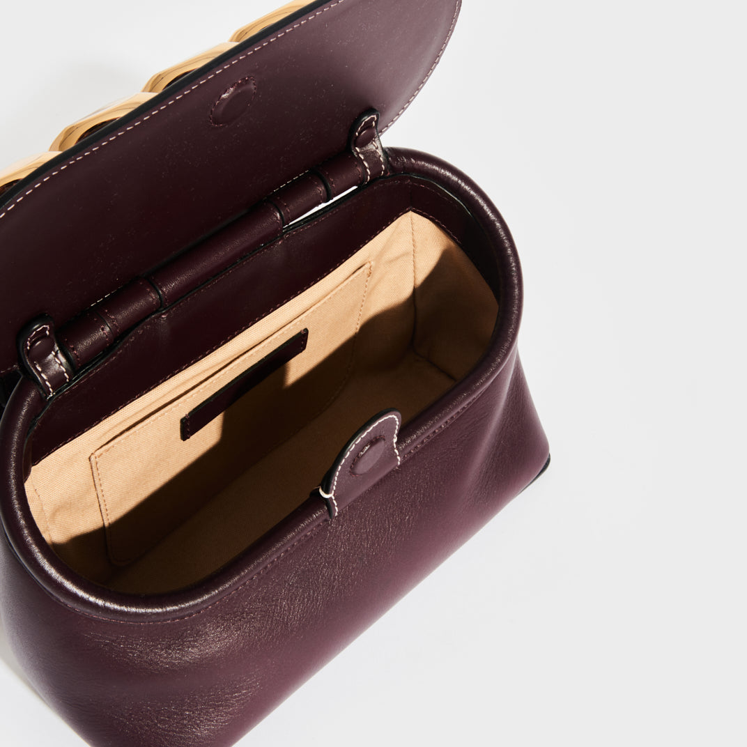 Small Chain Lid Leather Shoulder Bag in Burgundy