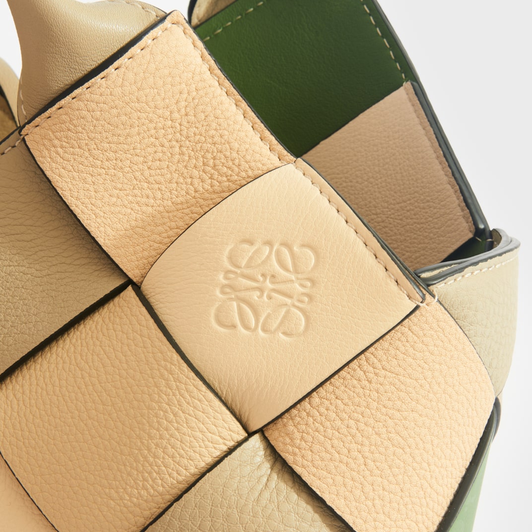 Woven Upcycled-Leather Basket Bag in Beige & Green