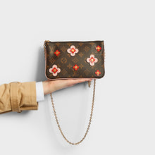 Load image into Gallery viewer, LOUIS VUITTON Blooming Flowers Double Zip Pochette Accessoires 2019