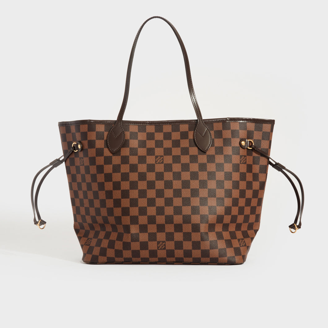 LOUIS VUITTON Damier Ebene Canvas GM Messenger Bag - The Luxury Pop