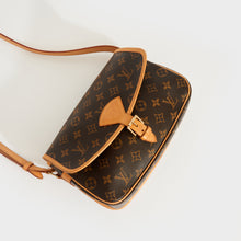 Load image into Gallery viewer, LOUIS VUITTON Monogram Sologne Shoulder Bag 2012