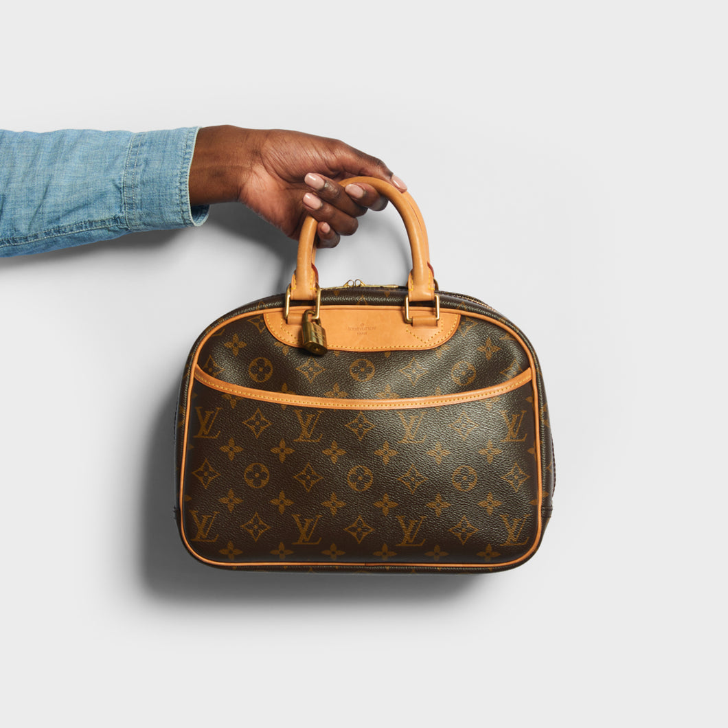 Louis Vuitton Canvas and Leahter Pm Alma Bag Monogram with Gold Hardware -  Luxury In Reach