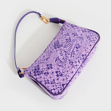 Load image into Gallery viewer, LOUIS VUITTON x Takashi Murakami Vernis Cosmic Blossom Pochette Accessoires 2010