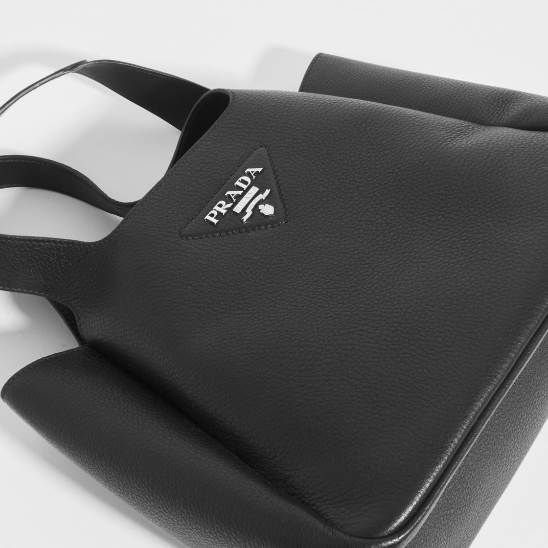 Prada dynamique online leather tote