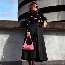 Load image into Gallery viewer, PRADA Hobo Re-Edition 2000 Nylon Bag in Pink Nylon