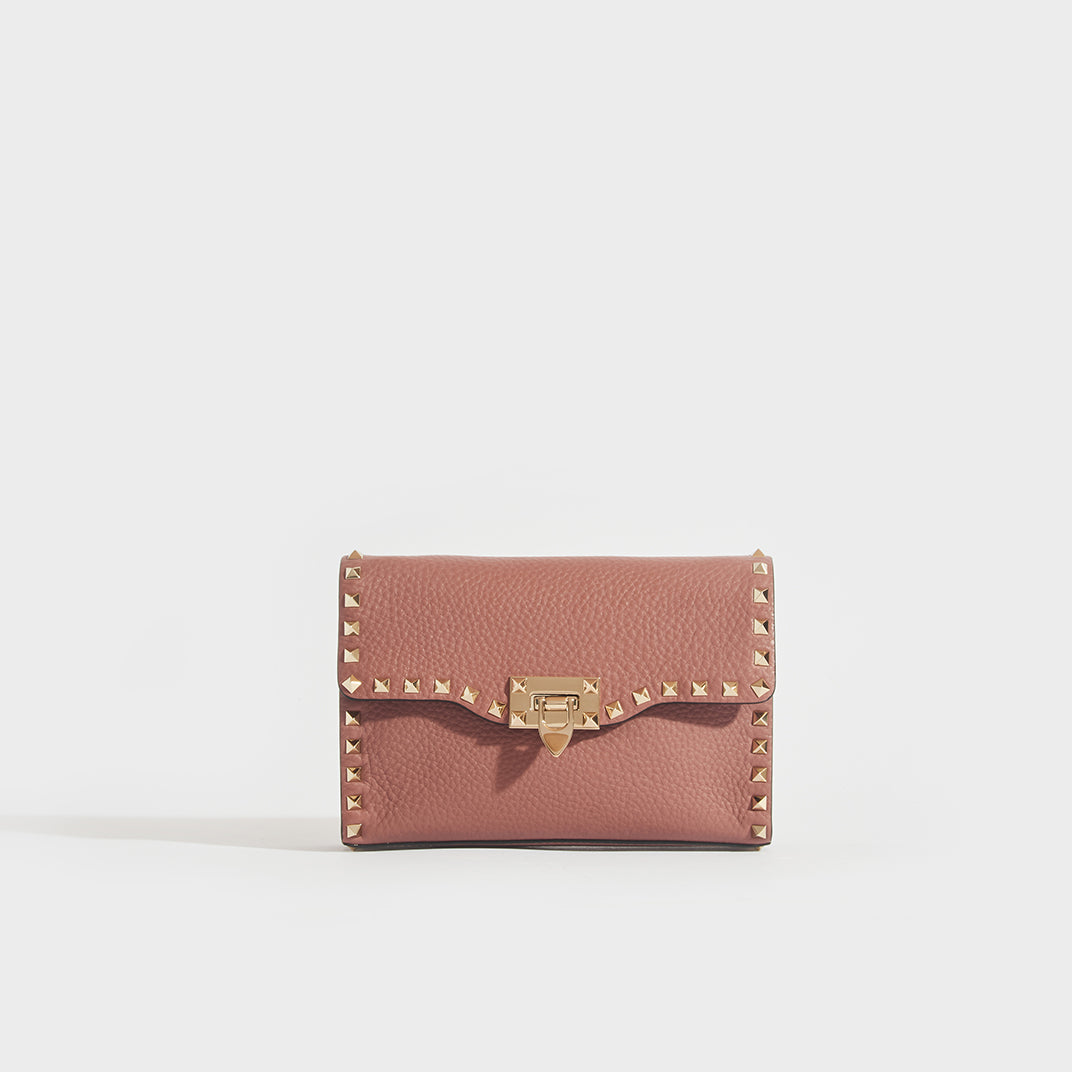 VALENTINO Garavani Small Rockstud Grained Leather Bag in Dark Nude